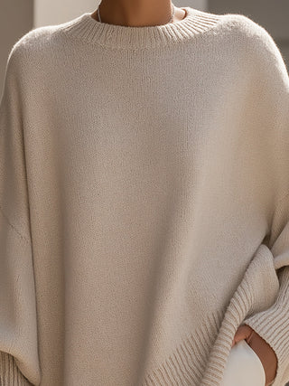 Agnes | Sweter oversize z drapowaniem i szerokim dekoltem