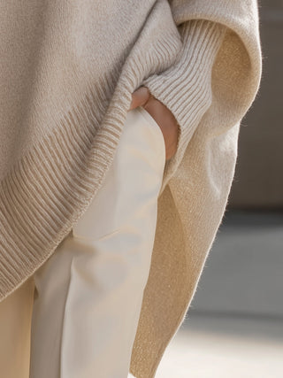 Agnes | Sweter oversize z drapowaniem i szerokim dekoltem