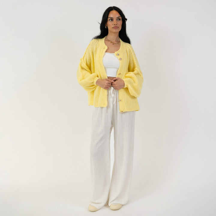 Krótki oversize’owy kardigan “CozyGlam”