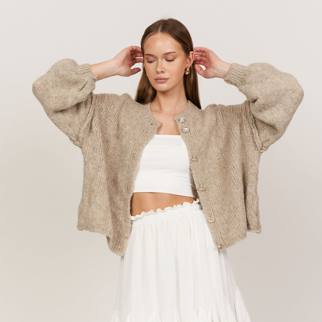 Krótki oversize’owy kardigan “CozyGlam”
