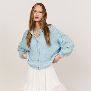 Krótki oversize’owy kardigan “CozyGlam”